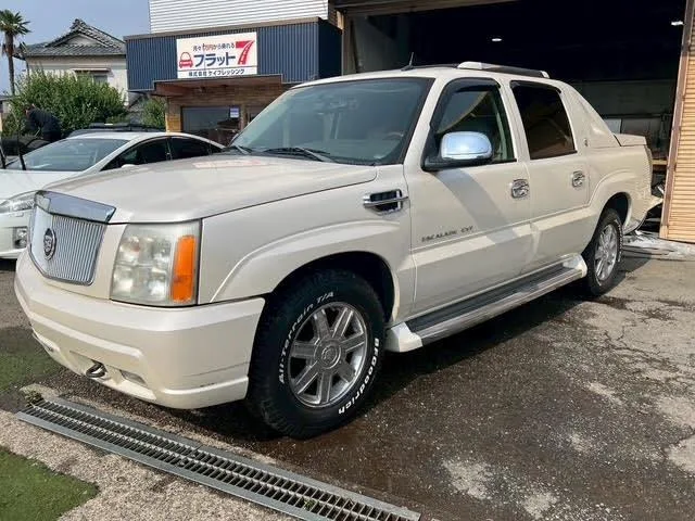 Cadillac CADILLAC ESCALADE EXT 2005 из Японии — купить под ключ