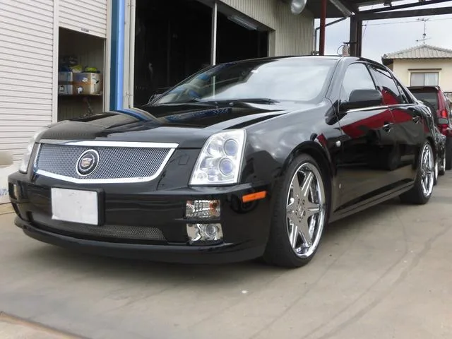 Cadillac CADILLAC STS 2007 из Японии — купить под ключ