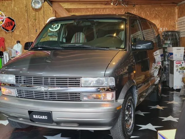 Chevrolet CHEVROLET ASTRO 2001 из Японии — купить под ключ