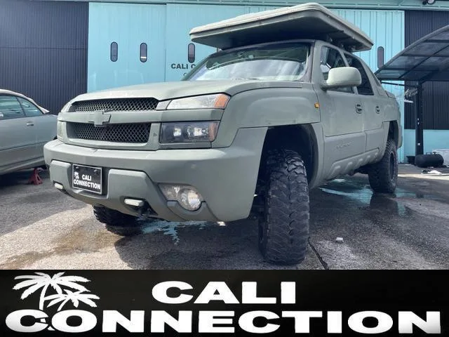 Chevrolet CHEVROLET AVALANCHE 2003 из Японии — купить под ключ