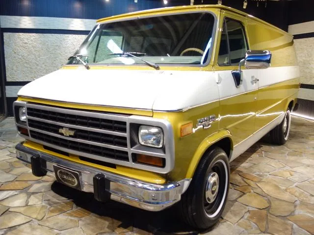 Chevrolet CHEVROLET CHEVYVAN 1994 из Японии — купить под ключ