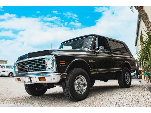 Chevrolet CHEVROLET K-5 1972 из Японии — купить под ключ