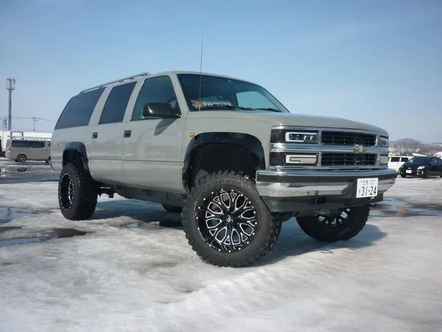 Chevrolet CHEVROLET SUBURBAN 2001 из Японии — купить под ключ