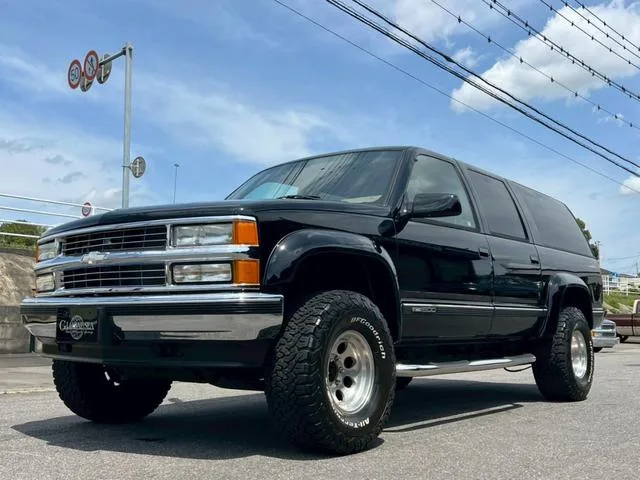 Gmc GMC SUBURBAN 1994 из Японии — купить под ключ
