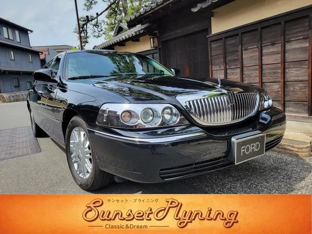 Lincoln LINCOLN TOWNCAR 2011 из Японии — купить под ключ