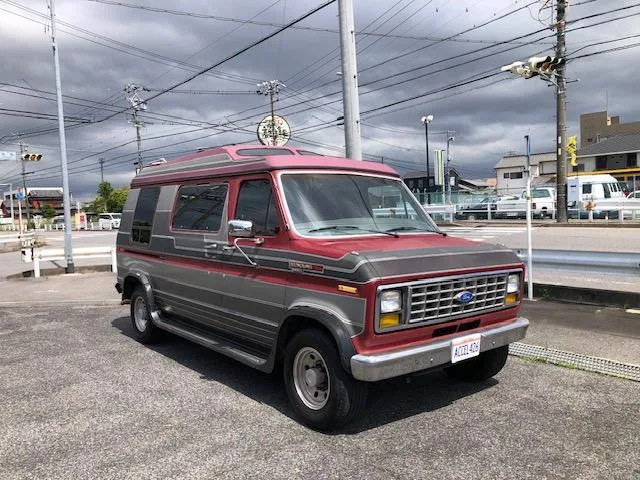 Ford ECONOLINE 1989 из Японии — купить под ключ