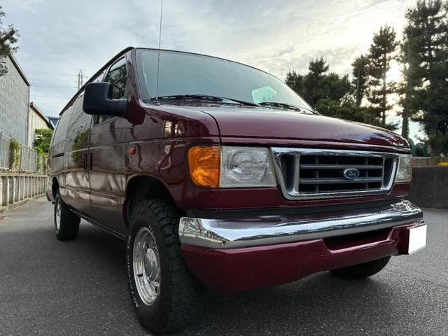 Ford ECONOLINE 2003 из Японии — купить под ключ