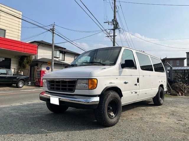 Ford ECONOLINE 1996 из Японии — купить под ключ