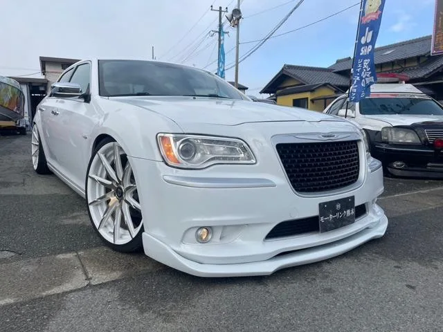 Chrysler CHRYSLER 300 2012 из Японии — купить под ключ
