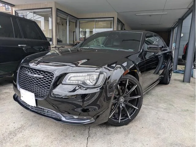 Chrysler CHRYSLER 300 2016 из Японии — купить под ключ