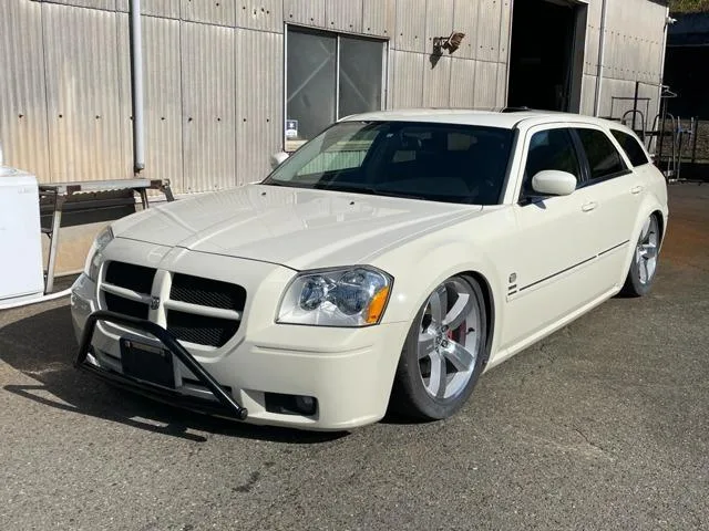 Dodge DODGE MAGNUM 2005 из Японии — купить под ключ
