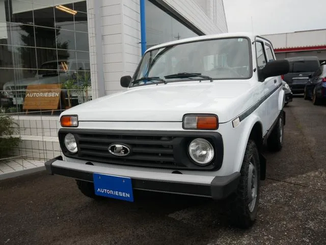Lada NIVA 2017 из Японии — купить под ключ
