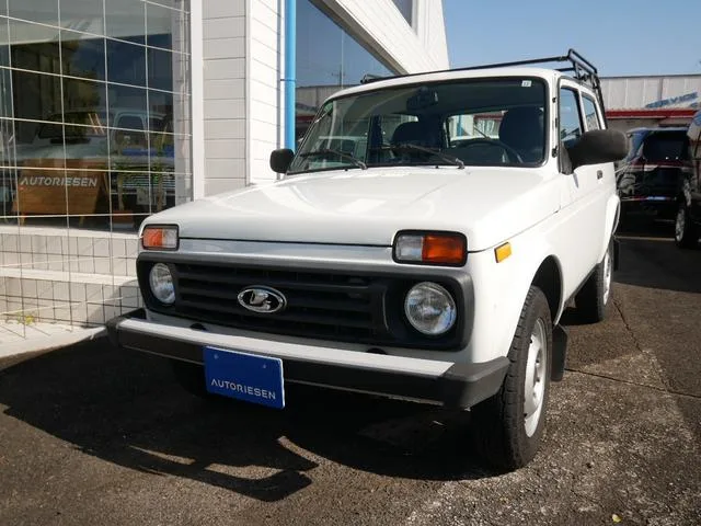 Lada NIVA 2017 из Японии — купить под ключ