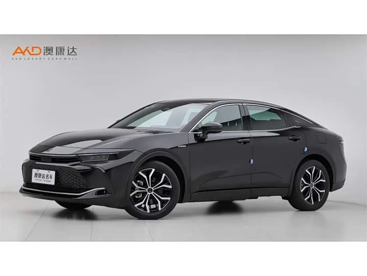 Toyota Crown SportCross 2024 из Китая — купить под ключ