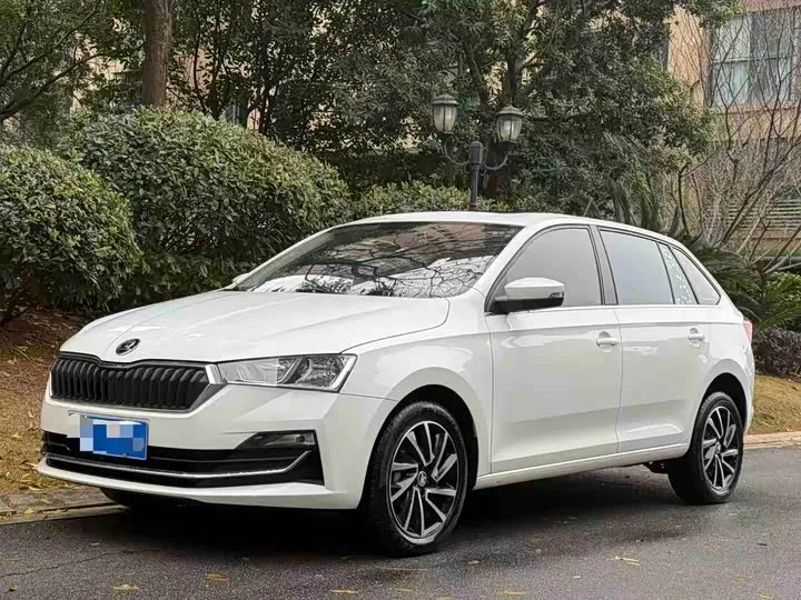 Skoda Rapid Spaceback 2021 из Китая — купить под ключ