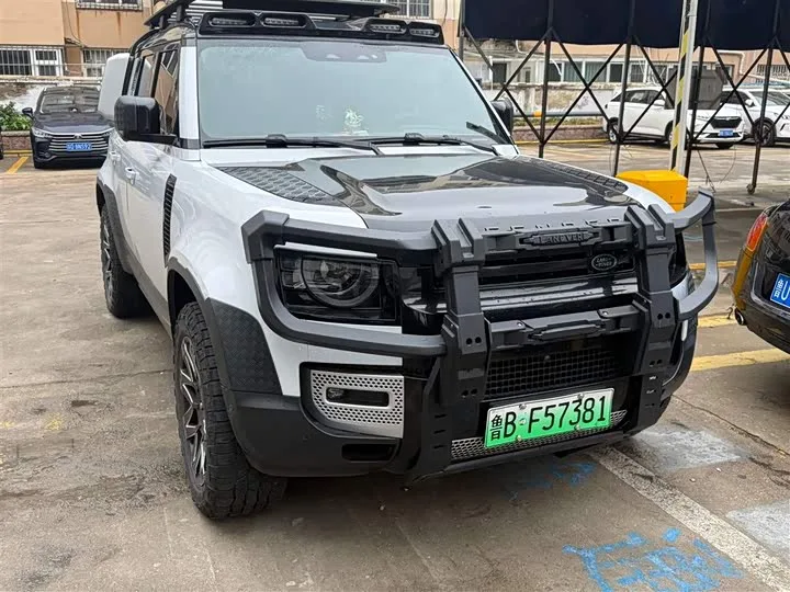 Land Rover Defender Hybrid 2022 из Китая — купить под ключ