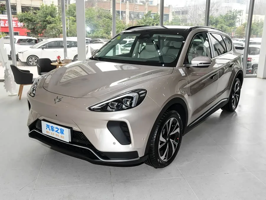 BAIC Arcfox Alpha T6 2026 из Китая — купить под ключ