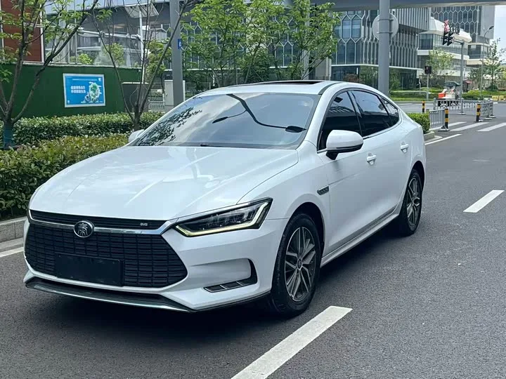 BYD Qin Pro Hybrid/EV 2021 из Китая — купить под ключ