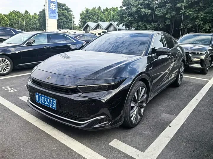 Toyota Crown SportCross 2024 из Китая — купить под ключ