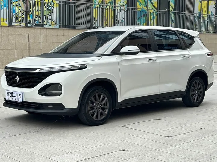 Baojun RM-5 2022 из Китая — купить под ключ