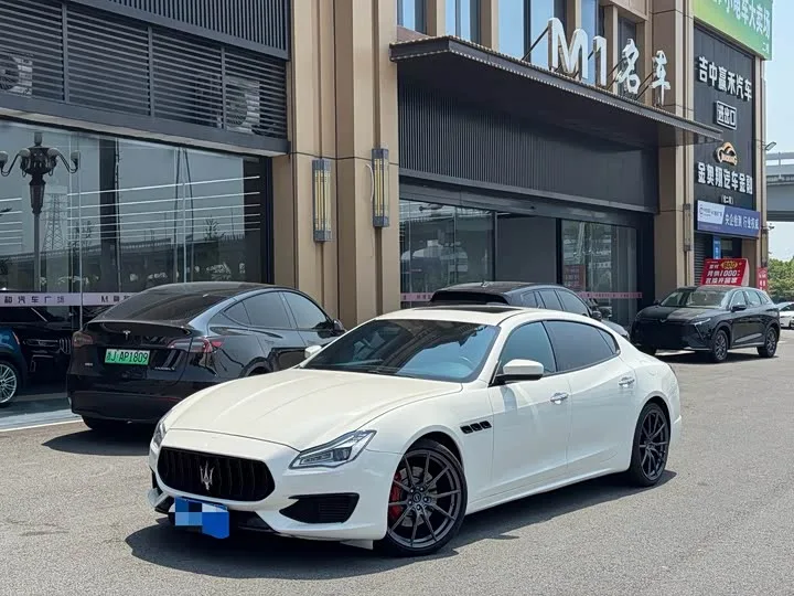 Maserati Quattroporte 2022 из Китая — купить под ключ