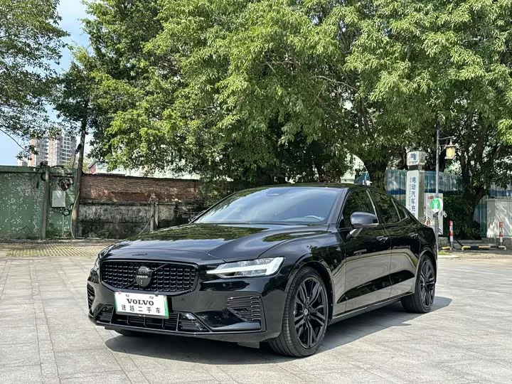 Volvo S60 Hybrid 2024 из Китая — купить под ключ