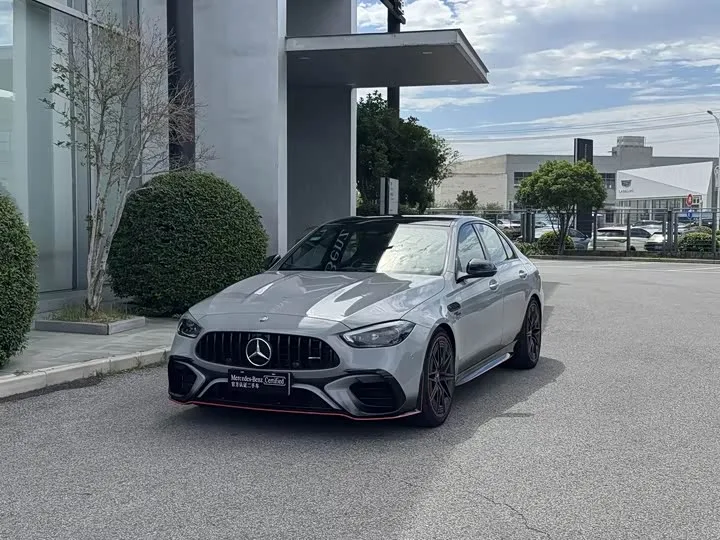 Mercedes-Benz C-Class AMG Hybrid 2025 из Китая — купить под ключ