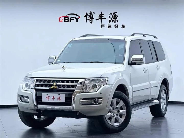 Mitsubishi Pajero 2024 из Китая — купить под ключ