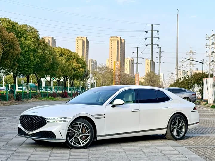 Genesis G90 2023 из Китая — купить под ключ