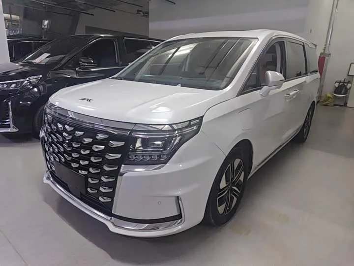 JAC Refine RF8 Hybrid 2025 из Китая — купить под ключ