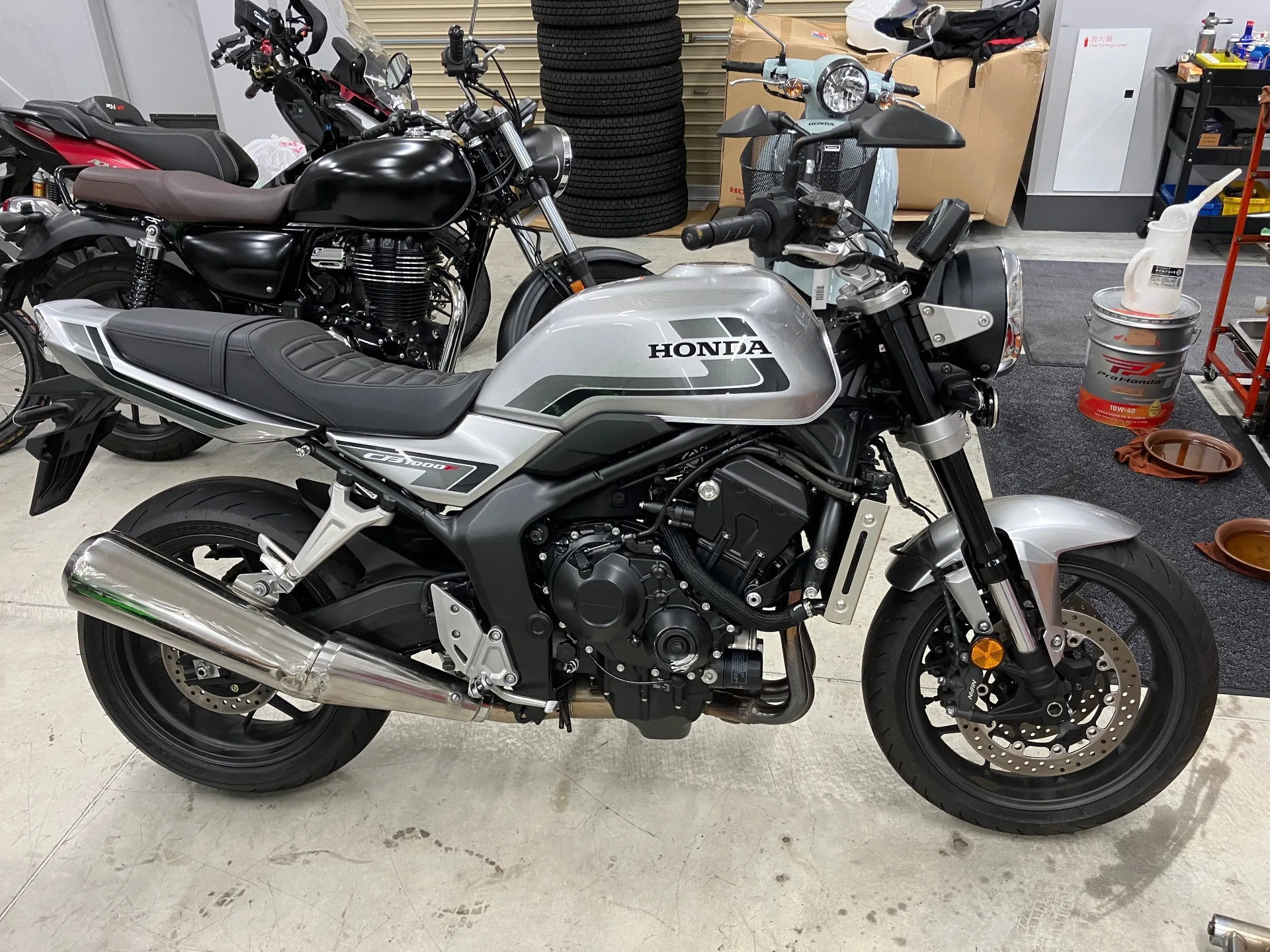 Honda CB1000F 2025 года с японского аукциона AUCNET