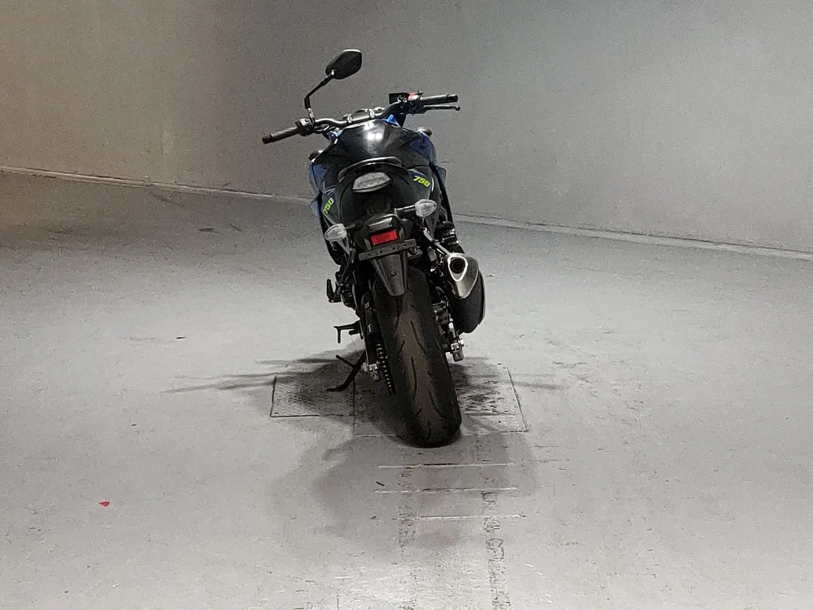 Suzuki GSX-S750 с аукциона JBA, кадр 4