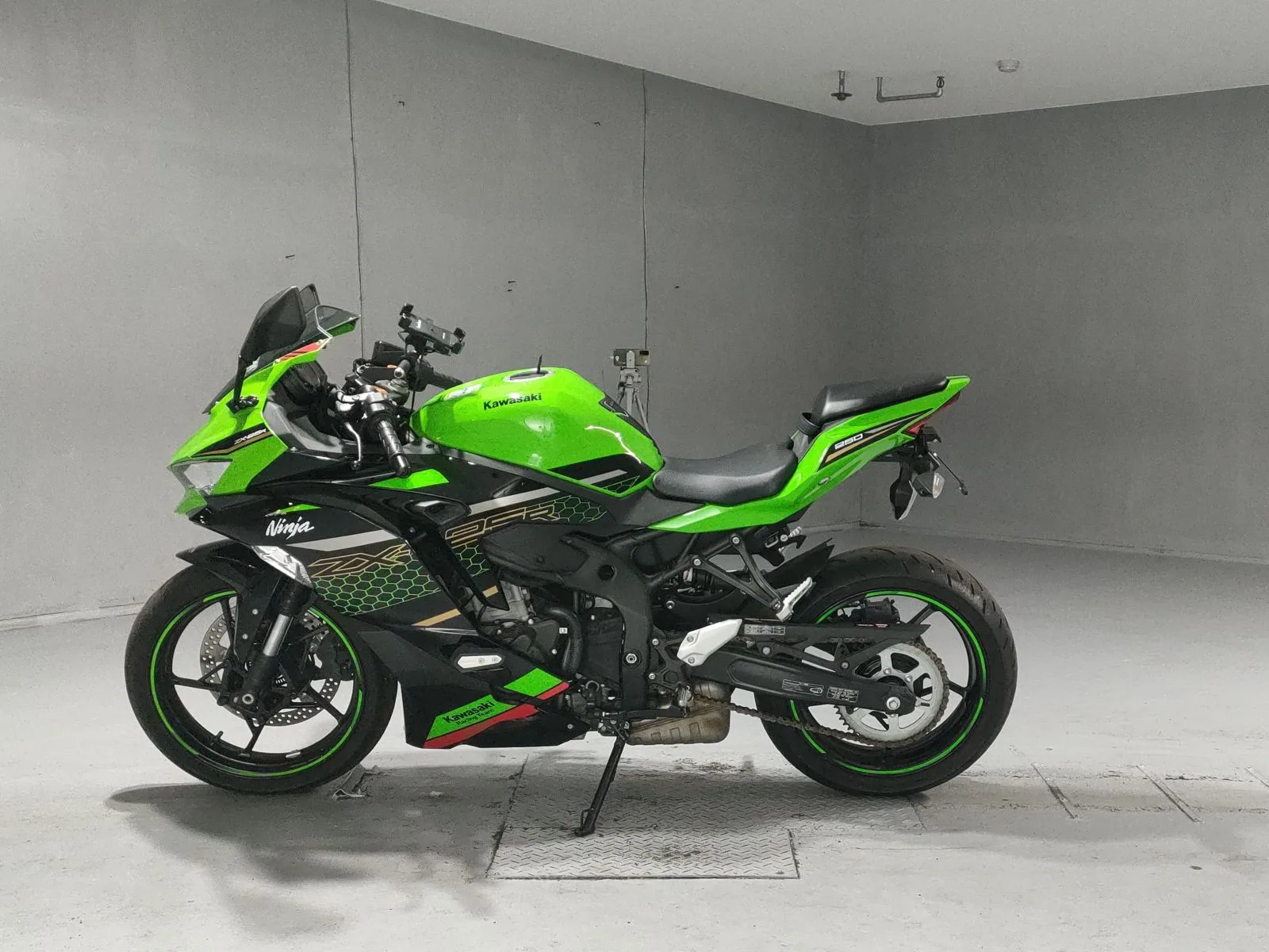 Kawasaki NINJA ZX-25R SE с аукциона JBA, кадр 2