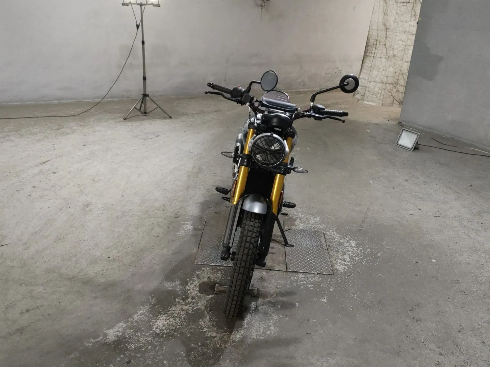 Triumph SCRAMBLER 400X с аукциона JBA, кадр 3