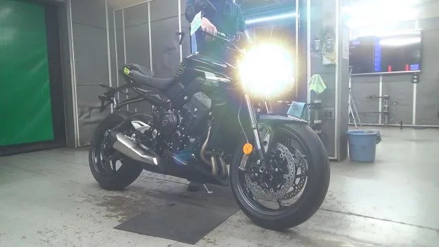 Triumph STREET TRIPLE RS 2026 года из Японии