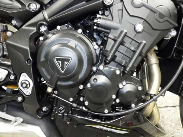 Triumph STREET TRIPLE RS с аукциона BDS, кадр 3