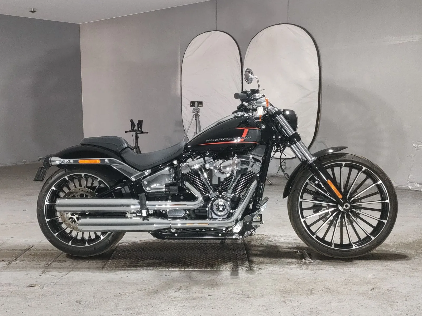 Harley-Davidson FXBR1920 с аукциона JBA, кадр 1