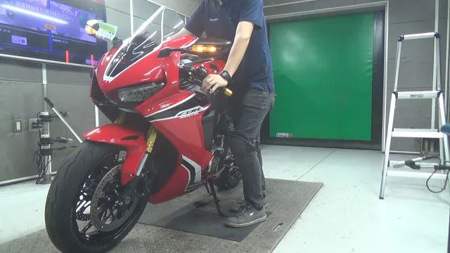 Honda CBR1000RR с аукциона BDS, кадр 2