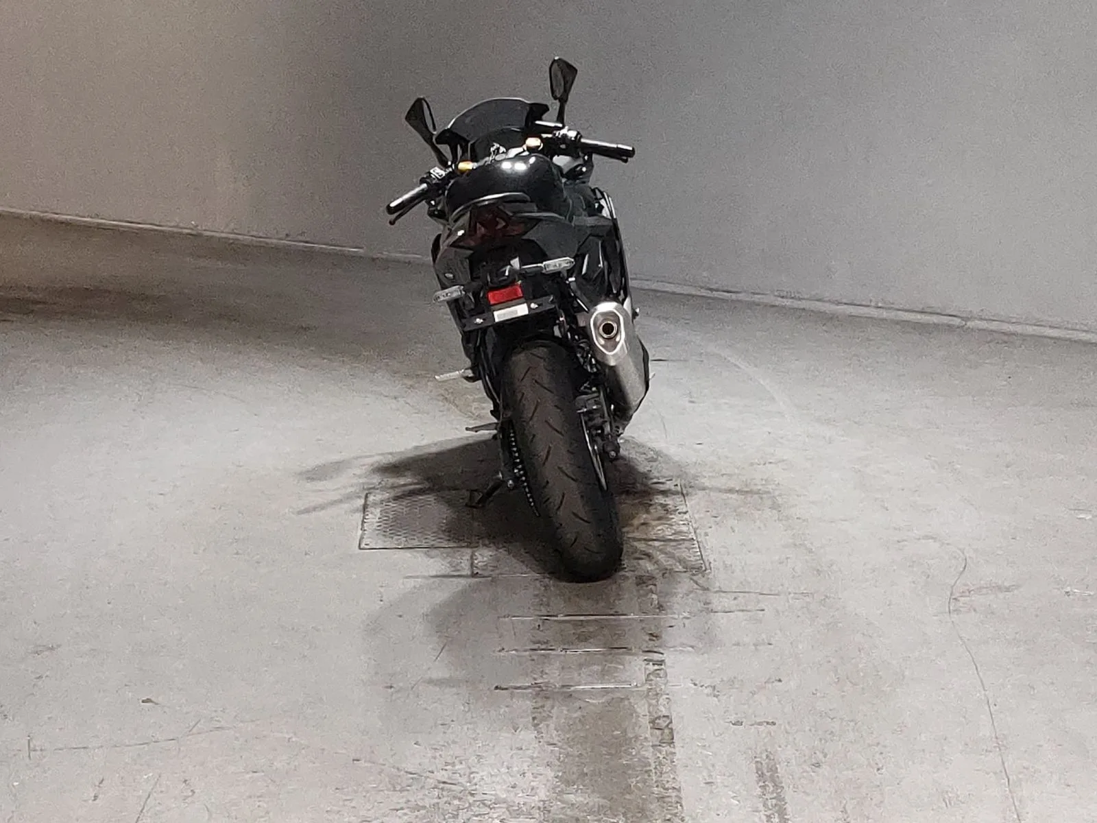 Kawasaki NINJA ZX-4R SE с аукциона JBA, кадр 4