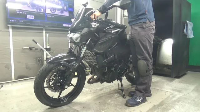 Kawasaki Z400 с аукциона BDS, кадр 2