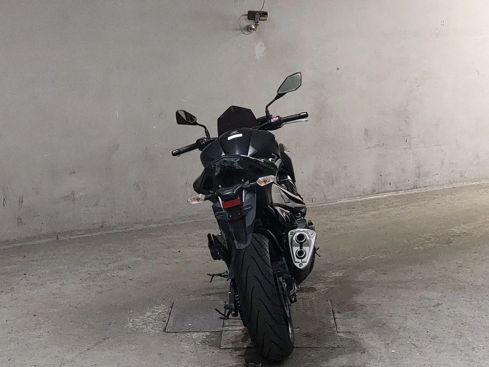 Kawasaki Z800 с аукциона JBA, кадр 4