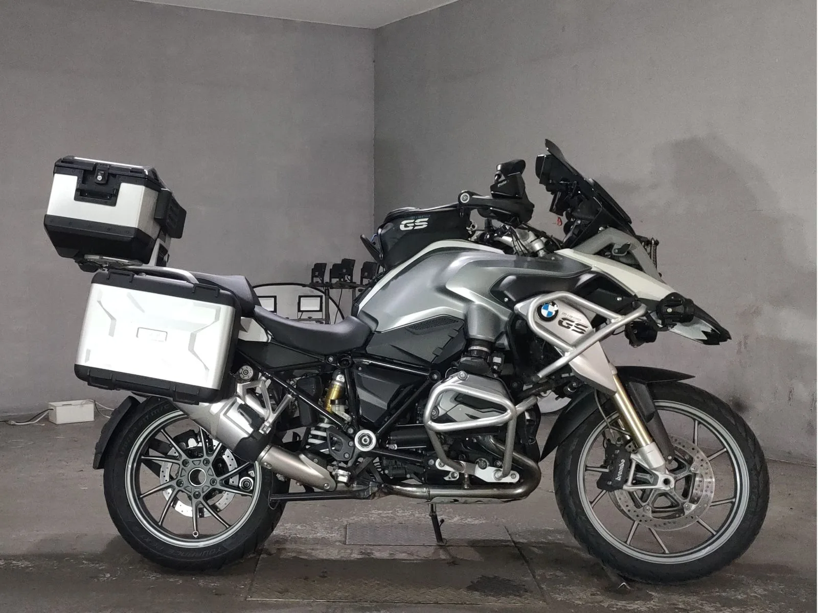 BMW R1200GS 2015 года с японского аукциона JBA