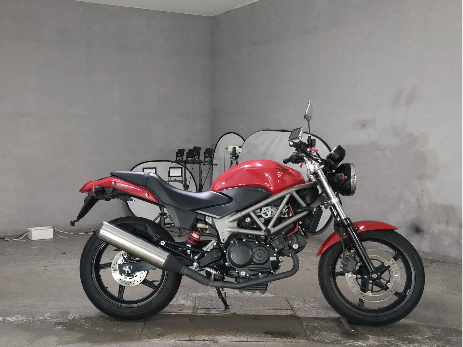 Honda VTR250  года с японского аукциона JBA