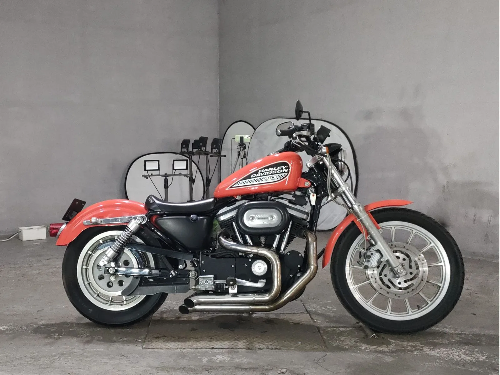 Harley-Davidson XL883R из Японии
