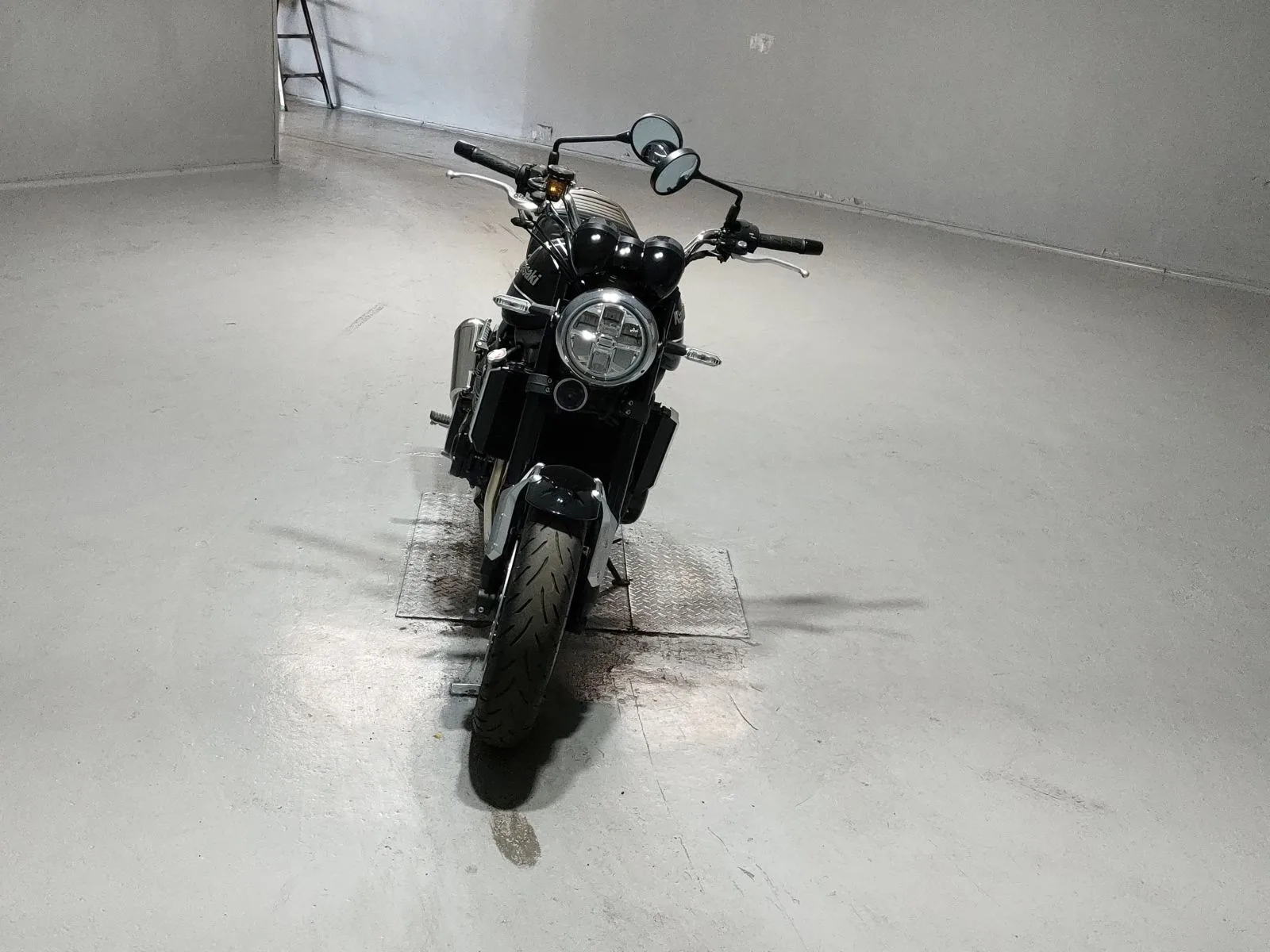 Kawasaki Z900RS с аукциона JBA, кадр 3