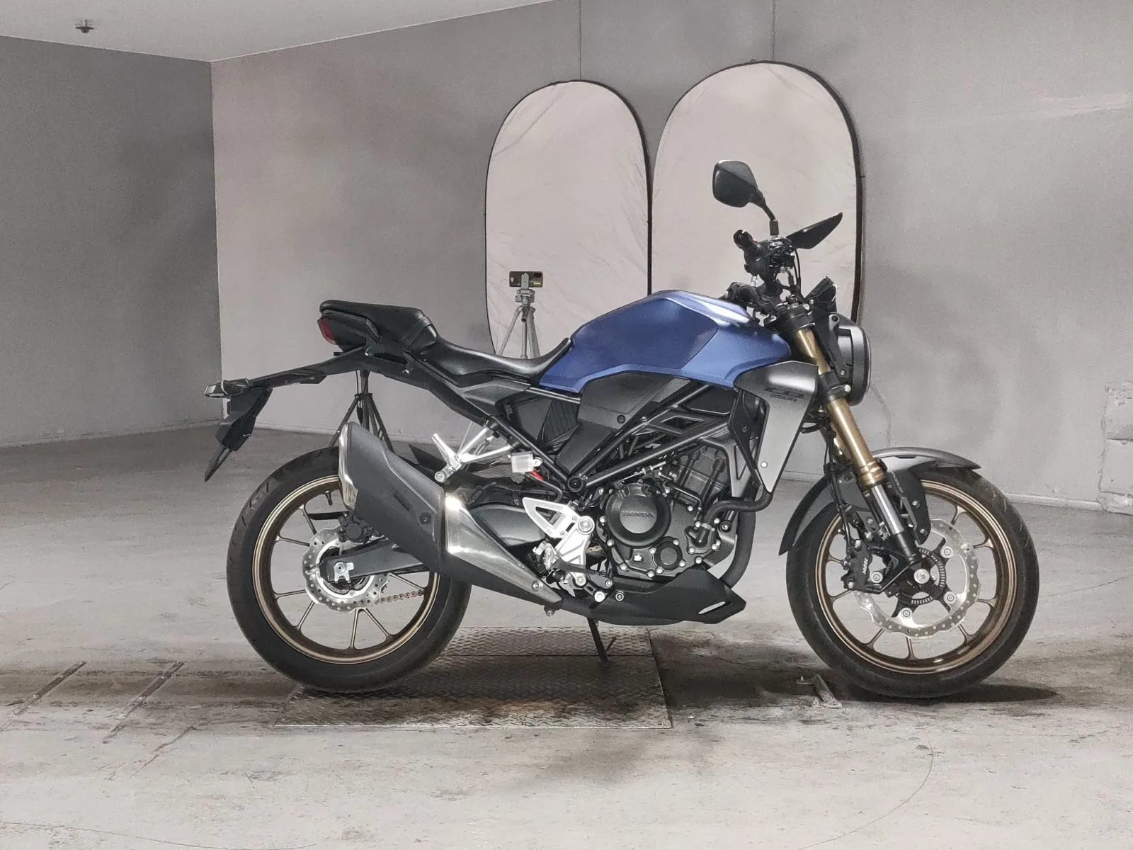 Honda CB250R года с японского аукциона JBA