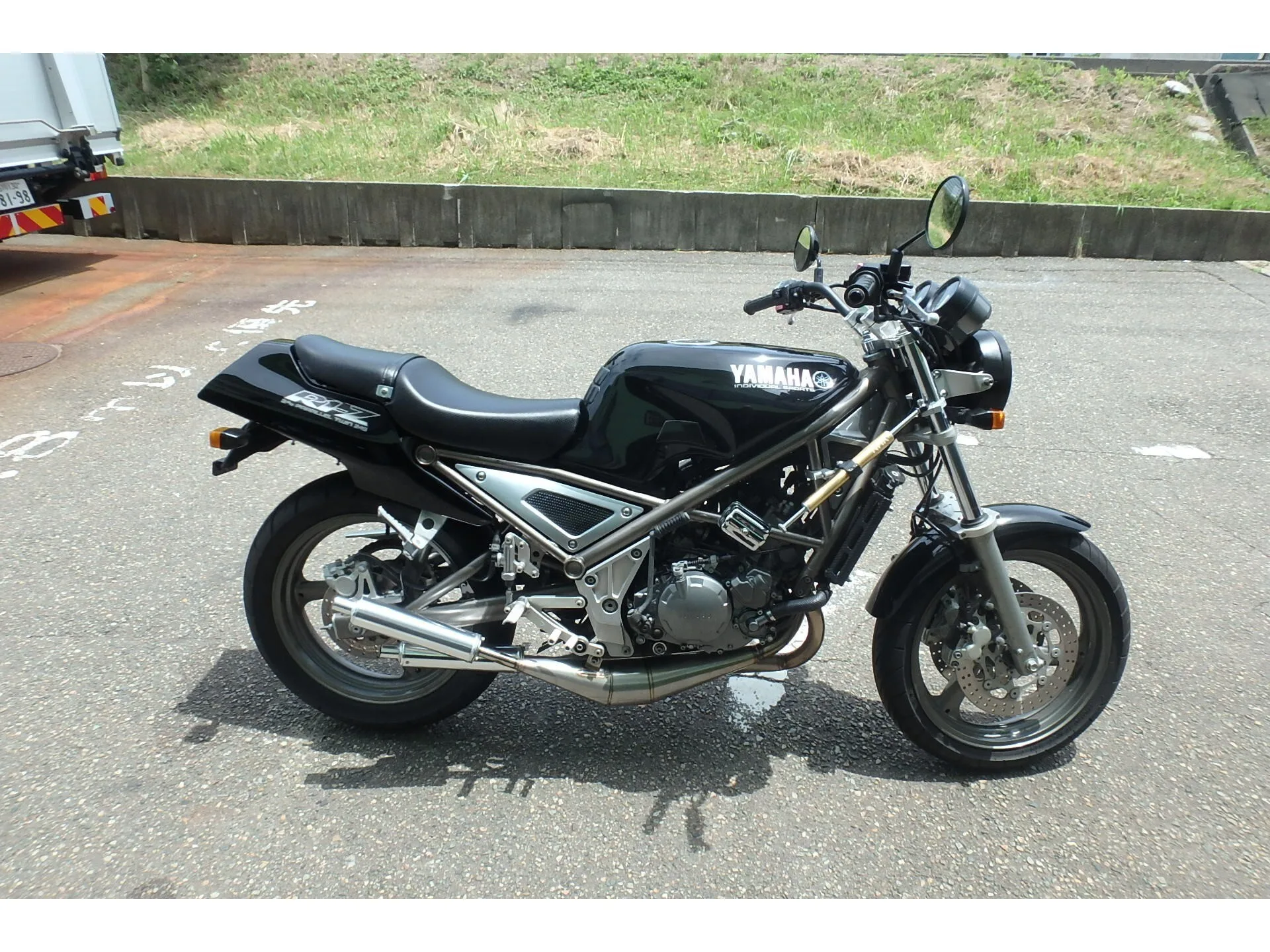 Yamaha R1-Z года из Японии
