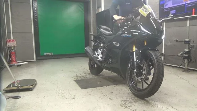 Yamaha YZF-R15 с аукциона BDS, кадр 1