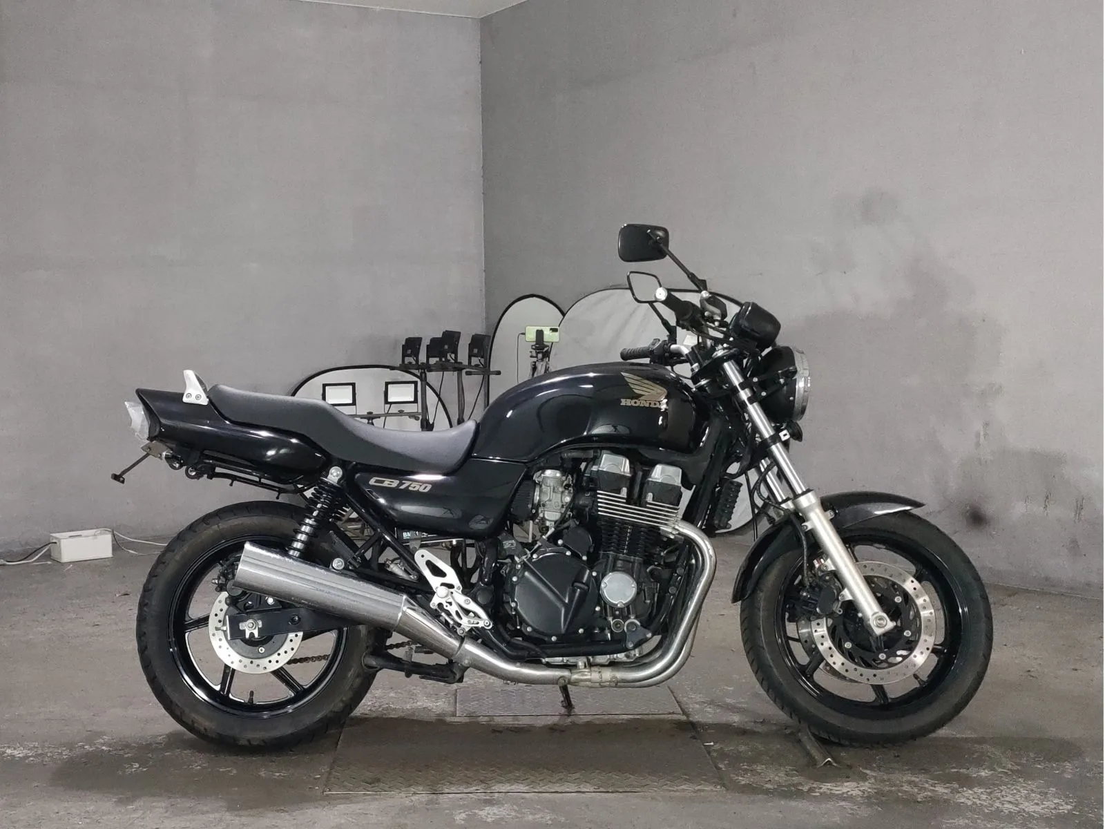 Honda CB750 2002 года с японского аукциона JBA