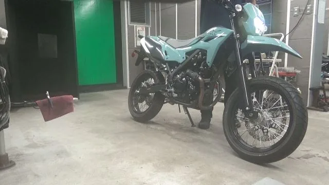 Kawasaki KLX230SM года из Японии